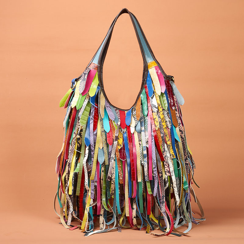 Hobo Bag Slouchy - حقائب كتف ملونة من جلد الغنم