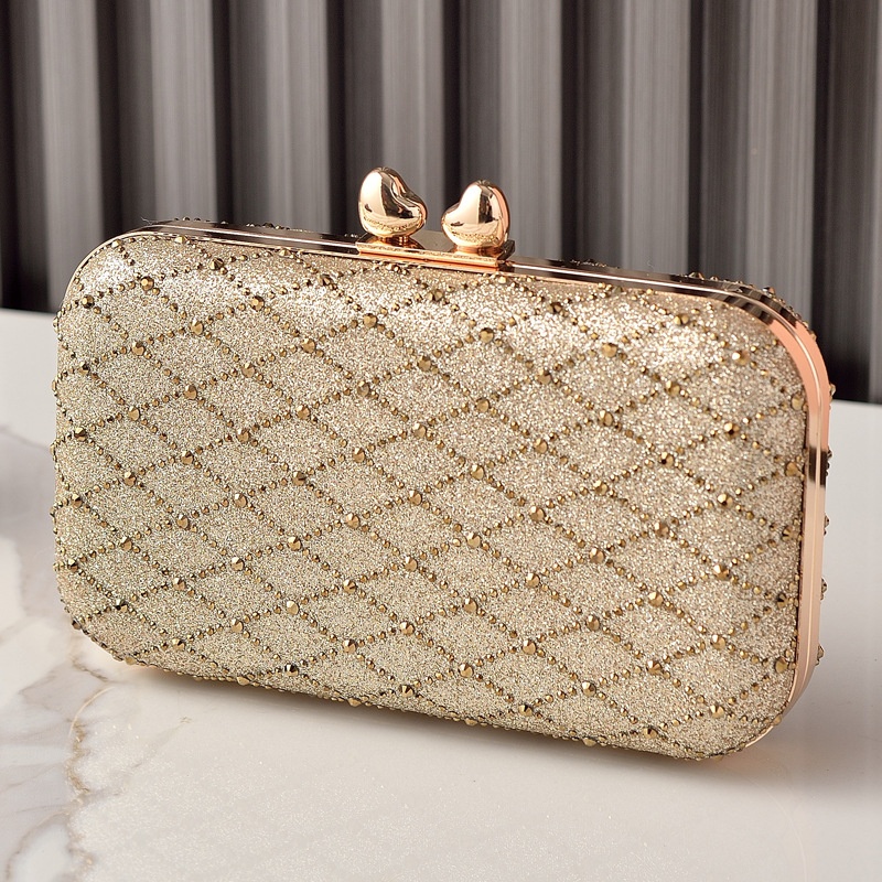 حقيبة يد نسائية أنيقة باللون ا - مراجعة Evening Bag Beaded وسعره
