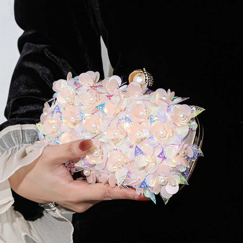 حقيبة سهرة فاخرة مرصعة بالخرز  - مراجعة Evening Bag Beaded وسعره