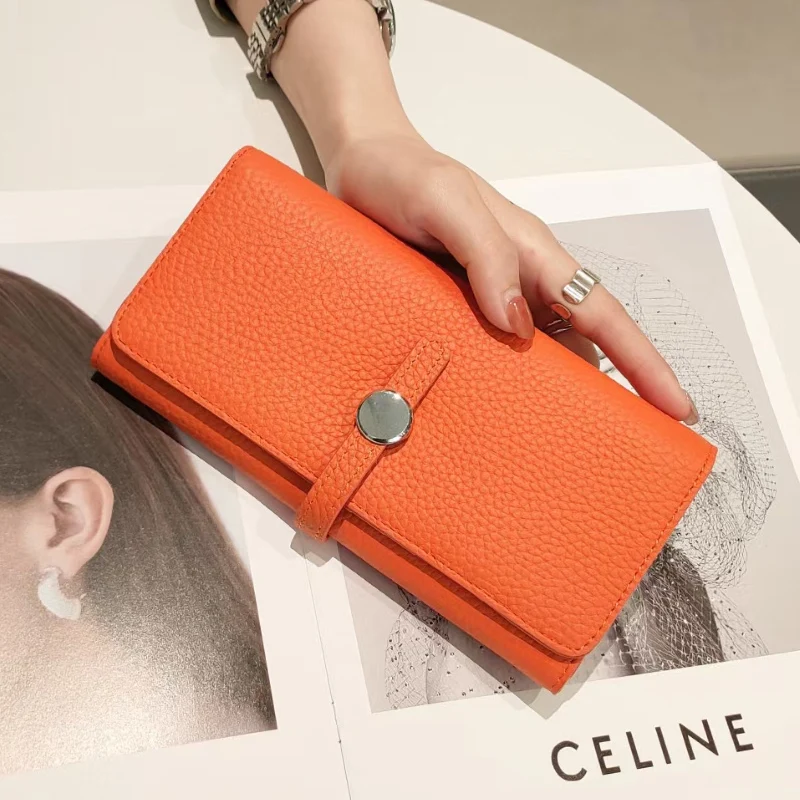 محفظة جلدية أصلية للنساء مخلب  - مراجعة Women Bags Lv وسعره