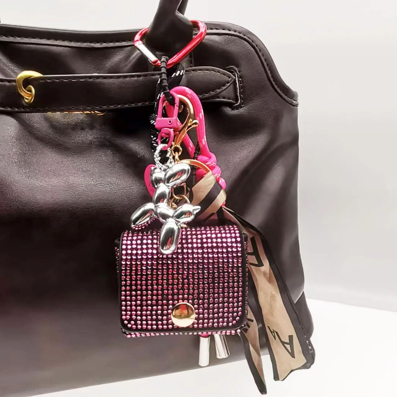 Ita حقيبة الملحقات حقيبة سحر ج - مراجعة Women Bags Lv وسعره
