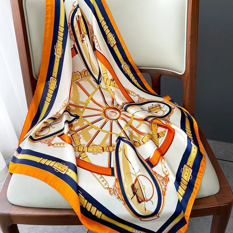 وشاح حريري مربع نحيف بتصميم فا - مراجعة Women Bags Online وسعره
