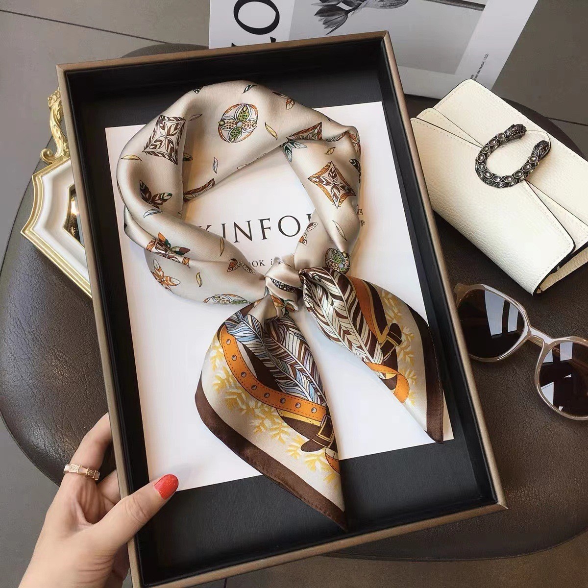 الفاخرة الأزياء طباعة 70*70 سن - مراجعة Women Bags Online وسعره