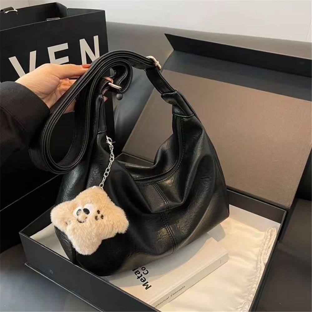 حقيبة كتف مترهل مصممة للنساء م - مراجعة Hobo Bag Slouchy وسعره